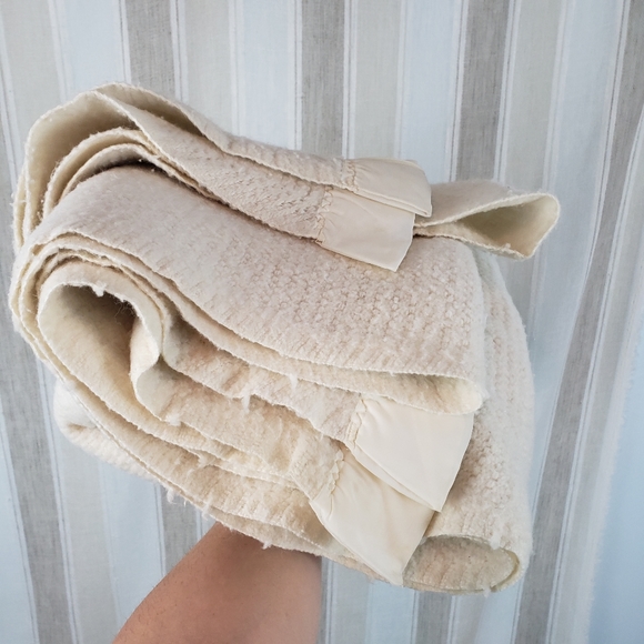 Vintage Bedding Vintage Jc Penney Blanket With Satin Trim Seventies Cream Poshmark